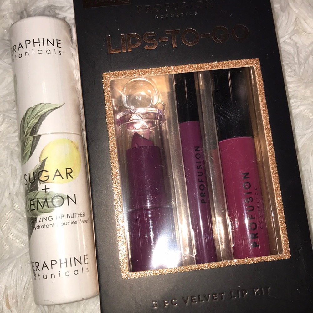 LIP BUNDLE